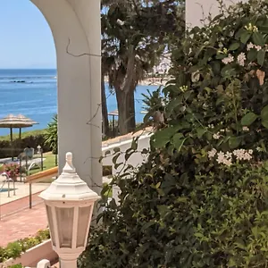Apartment Tranquil Oceanfront Escape, One-bedroom Haven, Mijas